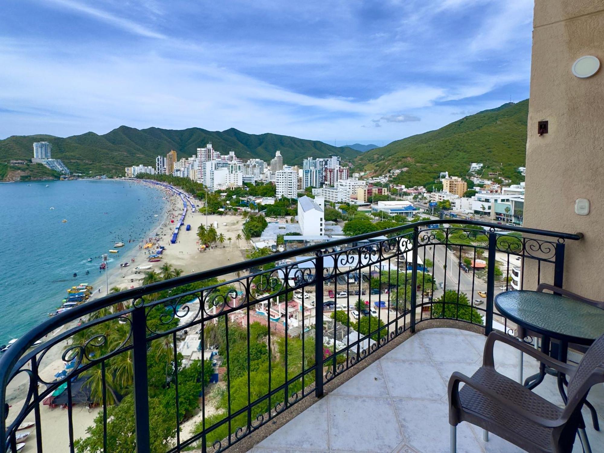 Edificio El Peñón Del Rodadero! * Santa Marta (Magdalena)